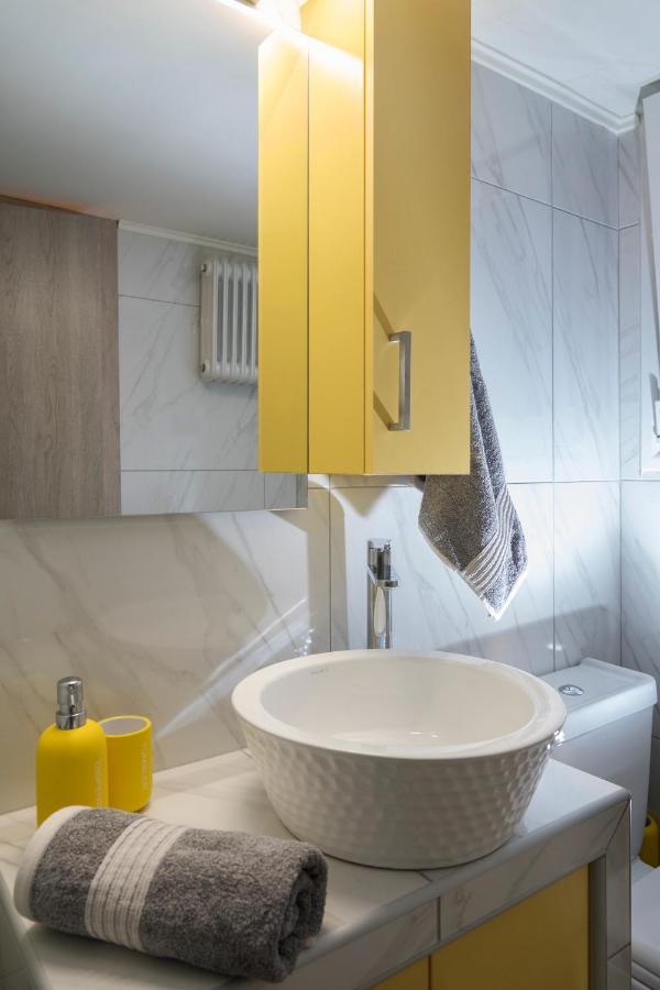 Stylish Modern Studio In The Heart Of Ateny Zewnętrze zdjęcie